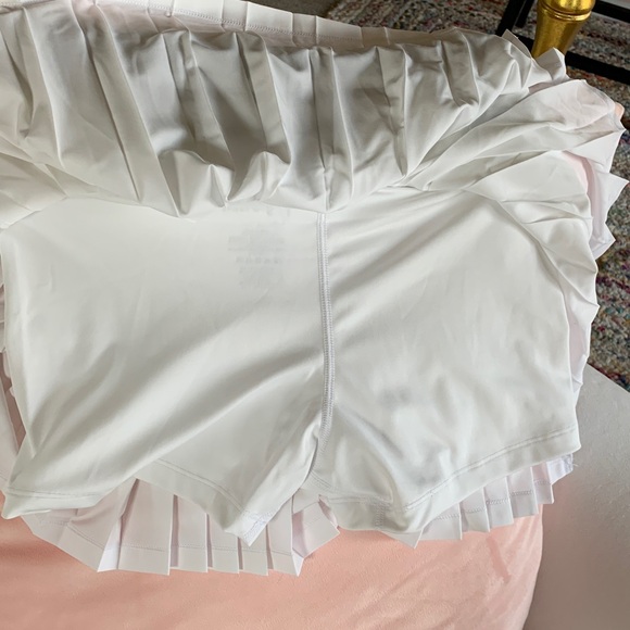 NWT Thrive Societe Seamless Waistband Pleated Tennis Skort Size L - Picture 8 of 8